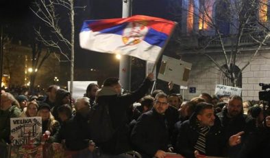 Sırbistan’da seçim bitti ‘siyasi gerginlik’ başladı