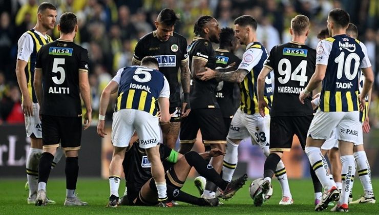 Kırmızı kart, penaltı… Eski hakemler Fenerbahçe – Alanyaspor maçının tartışmalı pozisyonlarını yorumladı!