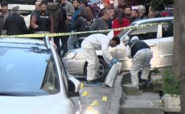 Son Dakika… AKP Küçükçekmece Belediye Başkan Adayı Aziz Yeniay’ın seçim çalışması sırasında silahlı saldırı: 1 kişi ağır yaralandı