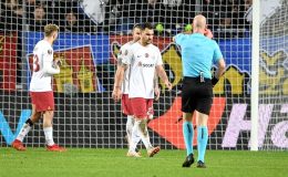 Spor yazarları Sparta Prag – Galatasaray maçını yorumladı: ‘Çengelli iğne ile tutturulmuş adamlar’